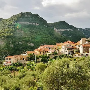 Alloggio per agriturismo Barilaro, Finale Ligure